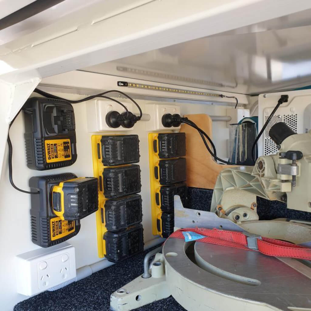 DeWalt 18V & 20V 4-Unit Battery Holder