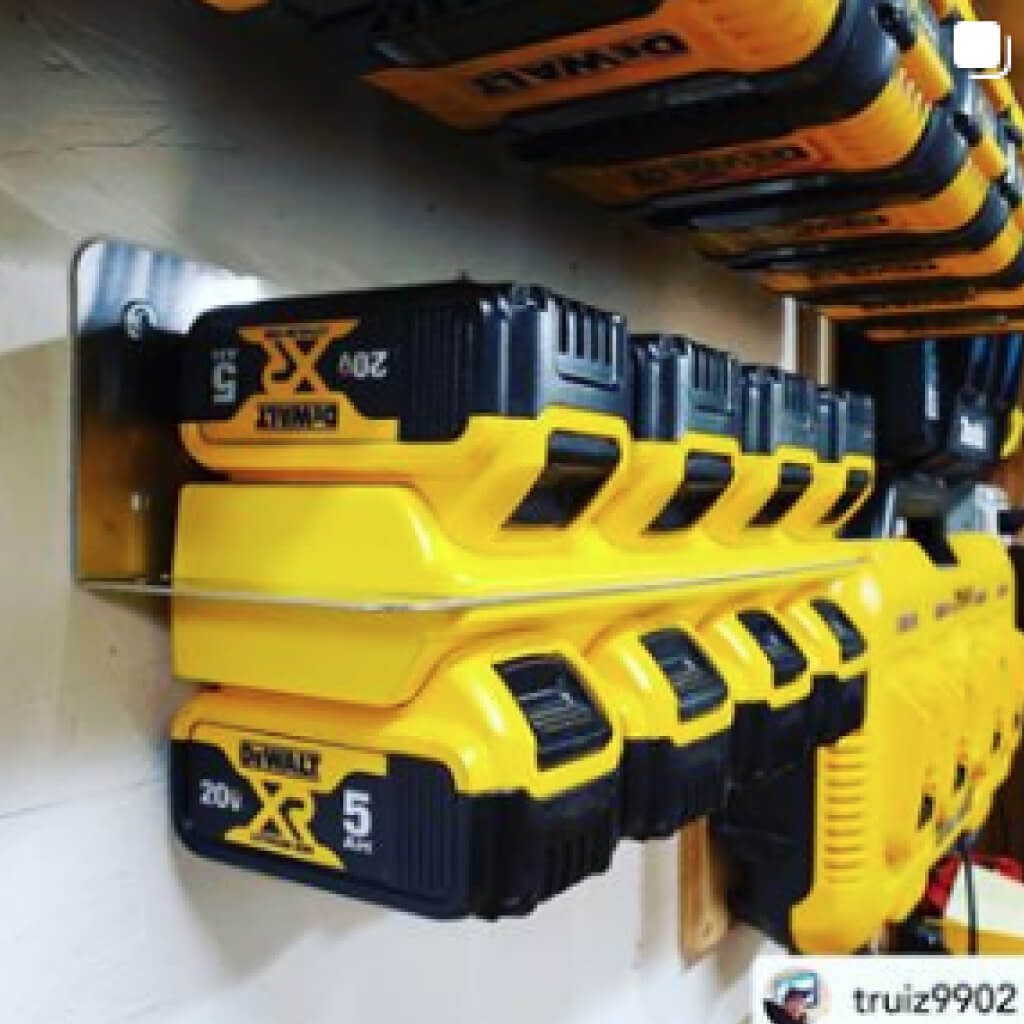 DeWalt 18V & 20V 4-Unit Battery Holder